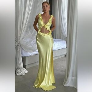 Wishlist yellow satin ruffle maxi gown dress sunshine XS white fox boutique